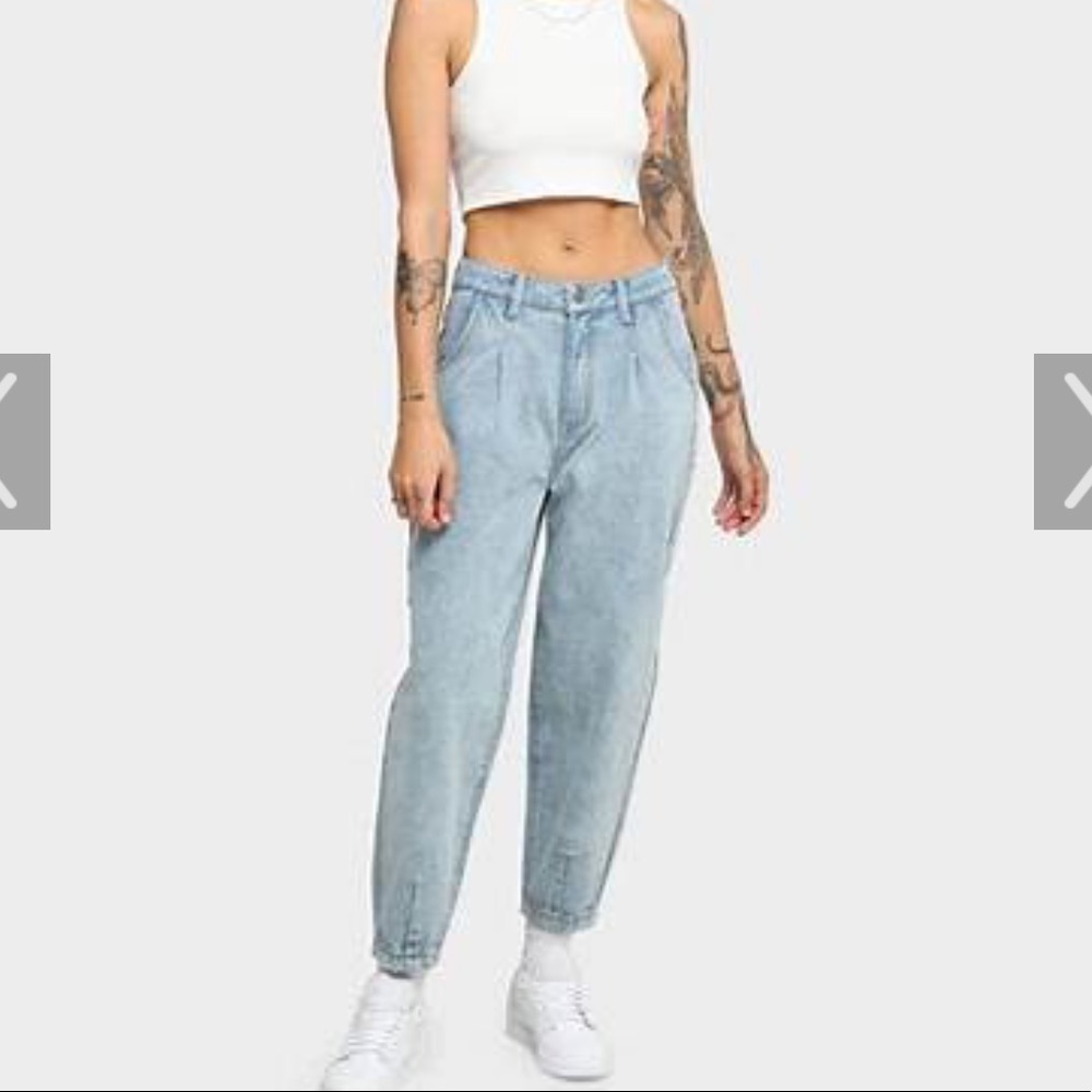 “Pavement” Baggy Jean from EN ES